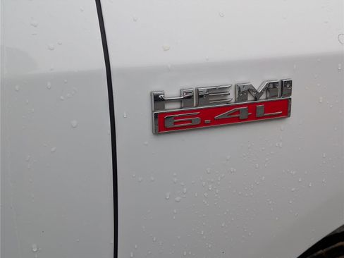 Used 2020 RAM 3500 Tradesman image 9