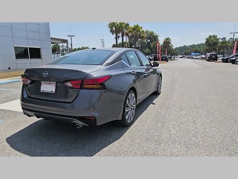 New 2026 Nissan Altima 2.5 SV FWD image 32