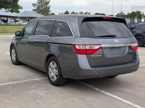 Used 2013 Honda Odyssey LX image 7