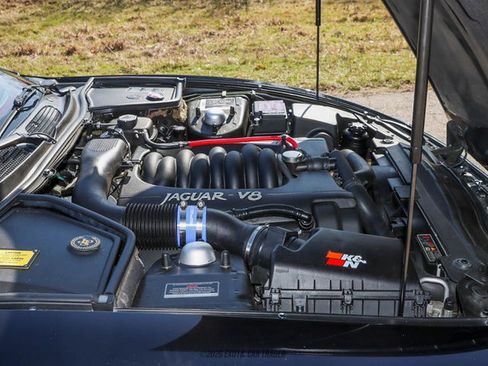 Used 1998 Jaguar XK8 Coupe image 22