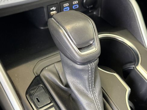 Used 2022 Toyota Highlander LE image 15