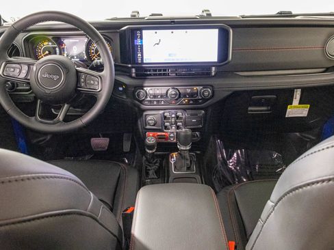 New 2026 Jeep Wrangler Unlimited Rubicon AWD/4WD image 23