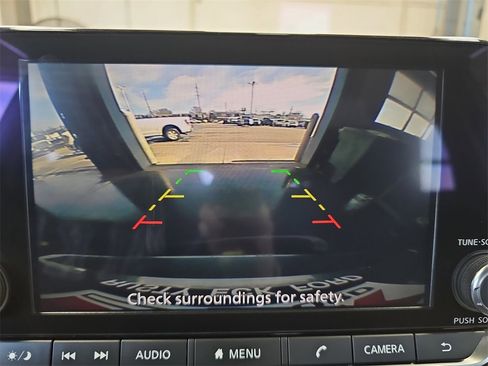 Used 2024 Nissan Rogue SV image 21