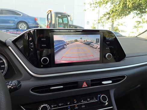 Used 2023 Hyundai Sonata SE image 23