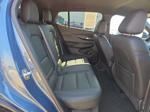 Used 2025 Buick Envista Sport Touring w/ Convenience I Package FWD image 14