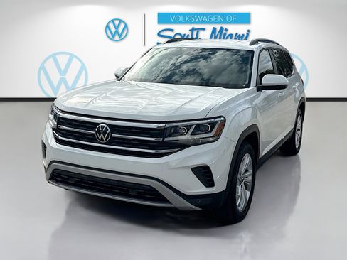 Used 2023 Volkswagen Atlas SE AWD/4WD image 3