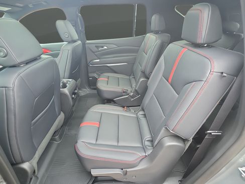 New 2026 Chevrolet Traverse RS w/ LPO, Floor Liner Package AWD/4WD image 12