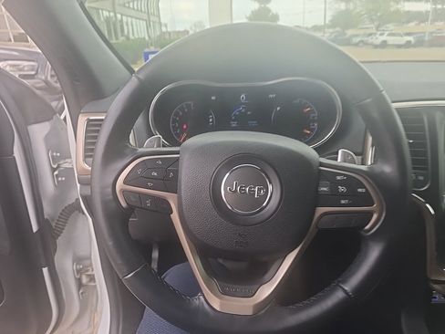 Used 2016 Jeep Grand Cherokee Laredo w/ Quick Order Package 23E image 11