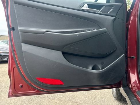 Used 2019 Hyundai Tucson SE AWD/4WD image 13