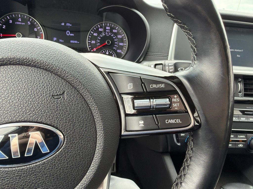 Used 2020 Kia Optima Premium FWD image 22