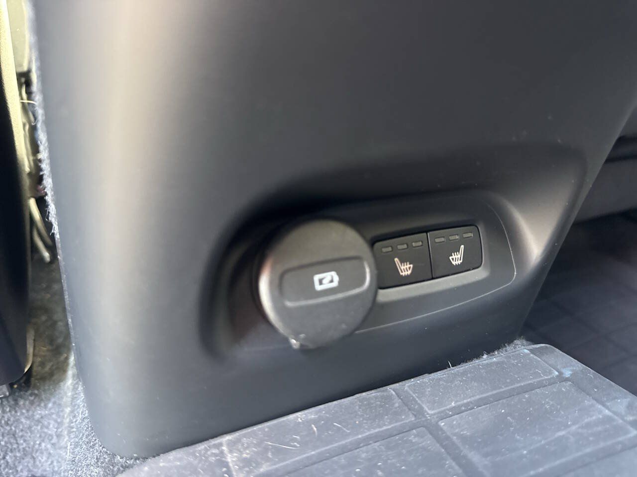 Used 2023 Volvo XC40 Recharge Ultimate w/ Protection Package Premier AWD/4WD image 35