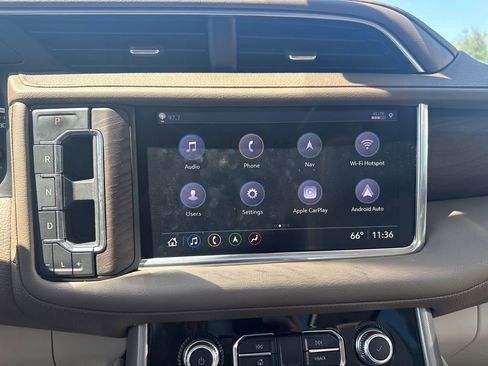 Used 2021 GMC Yukon Denali w/ Denali Premium Package AWD/4WD image 21