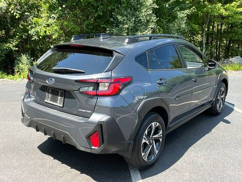 Used 2024 Subaru Crosstrek 2.0i Premium AWD/4WD image 32