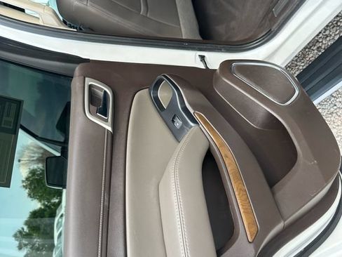 Used 2019 GMC Yukon Denali w/ Denali Ultimate Package AWD/4WD image 24