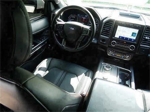 Used 2021 Ford Expedition Limited image 10