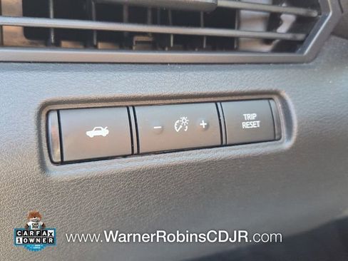 Used 2023 Nissan Altima 2.5 SV FWD image 29