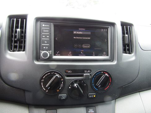 Used 2021 Nissan NV200 SV image 17