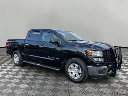 Used 2019 Nissan Titan SV w/ SV Convenience Package