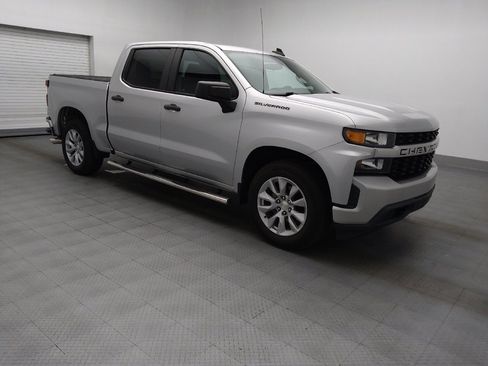Used 2020 Chevrolet Silverado 1500 Custom w/ Custom Value Package RWD image 11