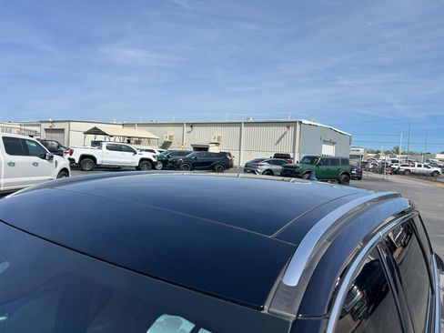 Certified 2021 Lincoln Corsair Reserve w/ Equipment Group 201A image 7