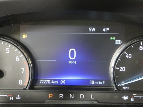 Used 2021 Ford Explorer XLT RWD image 37