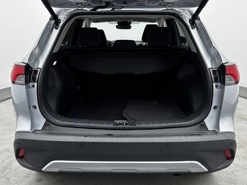 Used 2023 Toyota Corolla Cross XLE w/ Convenience Package image 32