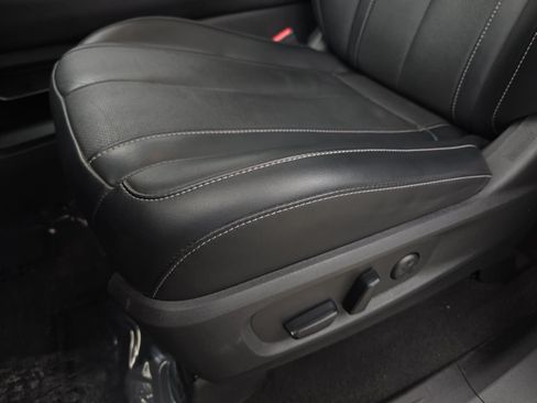 Used 2023 INFINITI QX60 Luxe w/ Performance Audio Package FWD image 25