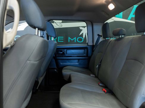 Used 2018 RAM 2500 Tradesman w/ Chrome Appearance Group AWD/4WD image 12