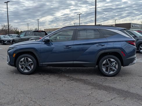 Used 2025 Hyundai Tucson SEL AWD/4WD image 2