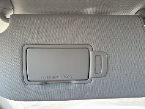 New 2026 Nissan Pathfinder SL image 24