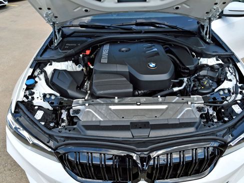 Used 2025 BMW 330i Sedan image 33