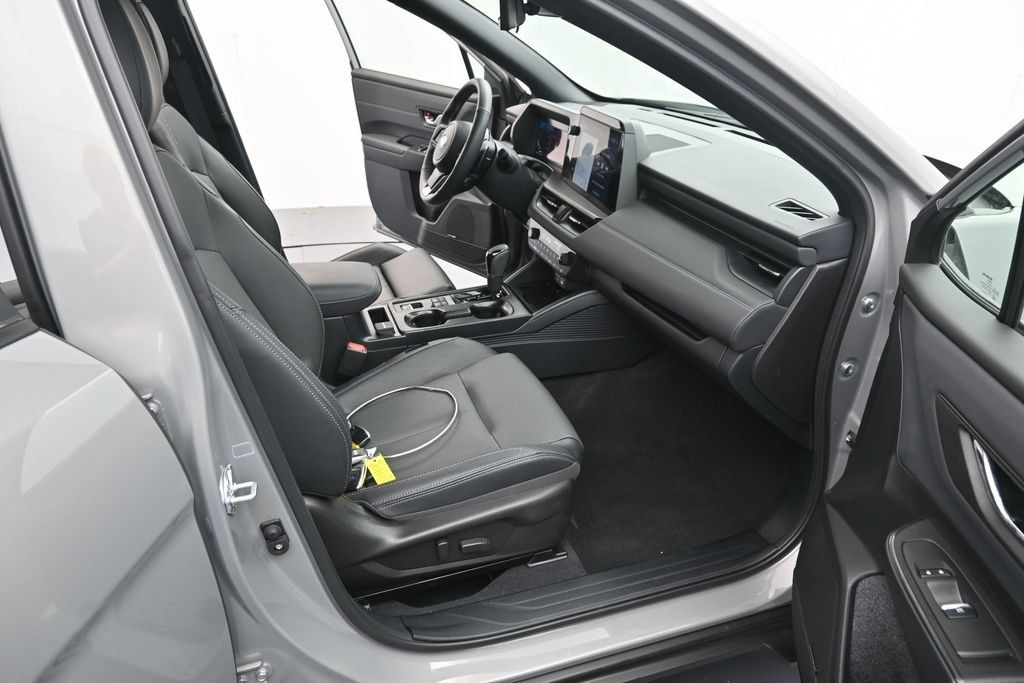 Used 2026 Subaru Outback Touring AWD/4WD image 24