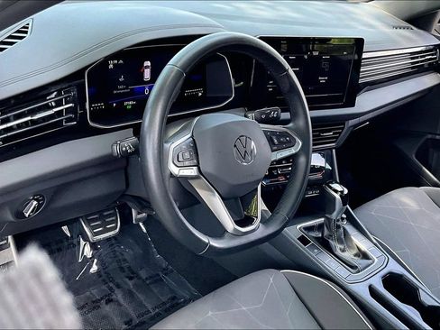 Used 2025 Volkswagen Jetta Sport FWD image 12