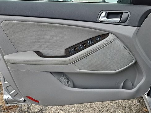 Used 2015 Kia Optima EX image 13