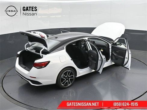 New 2025 Nissan Sentra SR image 55