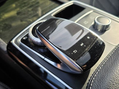 Used 2018 Mercedes-Benz GLE 350 w/ Premium 1 Package image 36