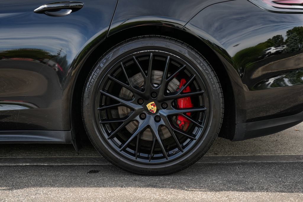 Certified 2018 Porsche Panamera Turbo AWD/4WD image 11