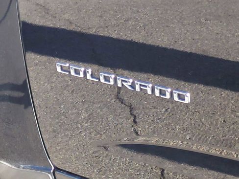 Used 2022 Chevrolet Colorado ZR2 image 31