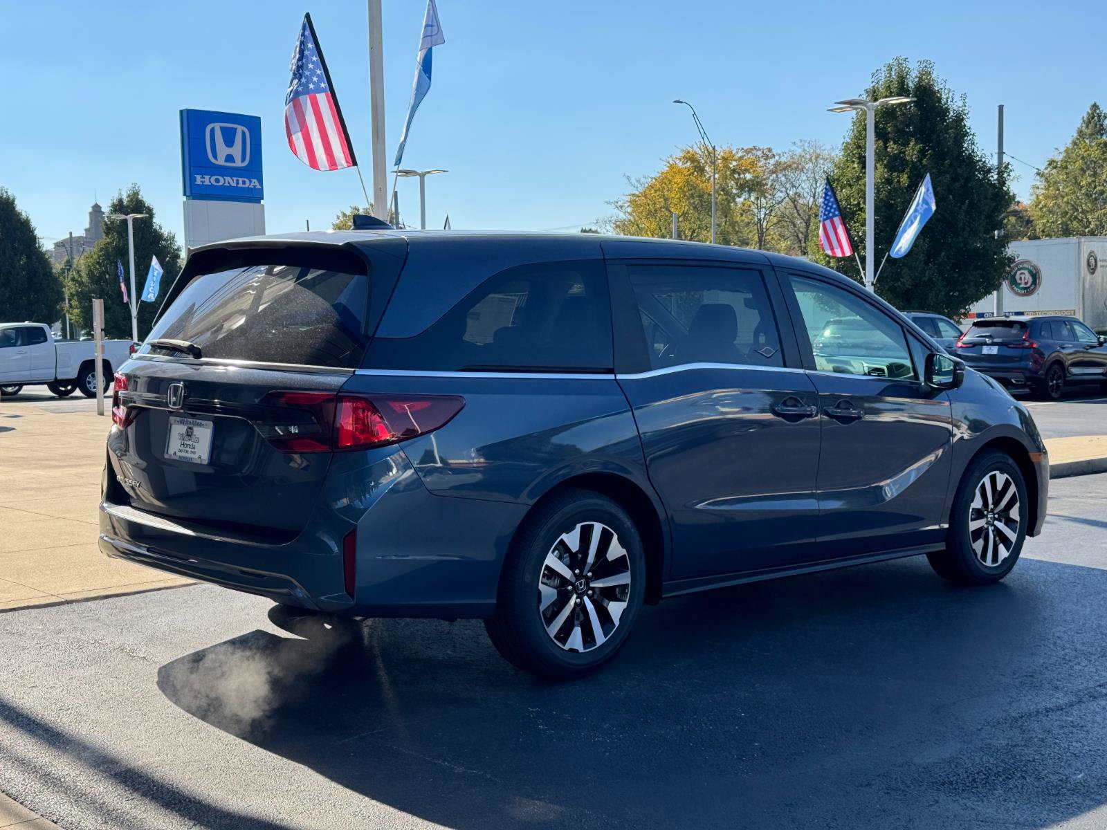 New 2027 Honda Odyssey EX-L image 3