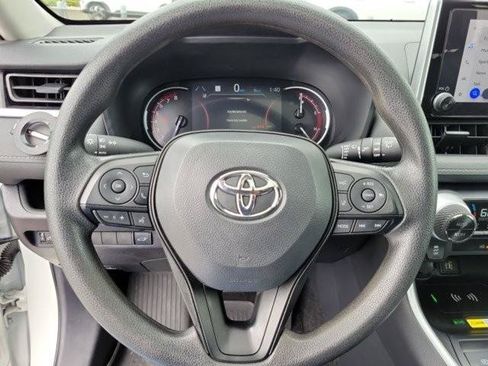 Used 2025 Toyota RAV4 XLE w/ Convenience Package FWD image 28