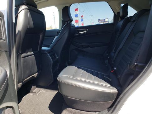 Used 2023 Ford Edge SEL w/ Convenience Package image 11