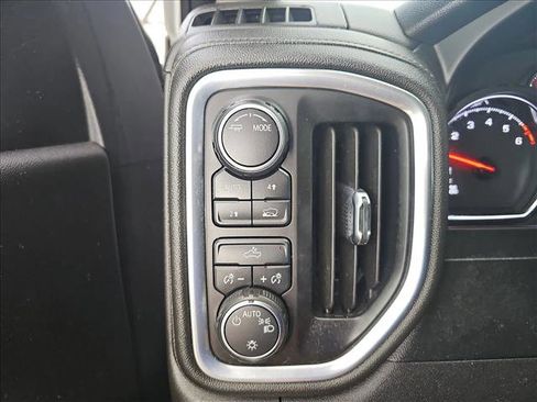 Used 2021 Chevrolet Silverado 1500 LT w/ Bed Protection Package image 19