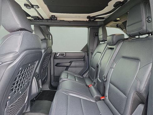 Used 2025 Ford Bronco Badlands AWD/4WD image 10
