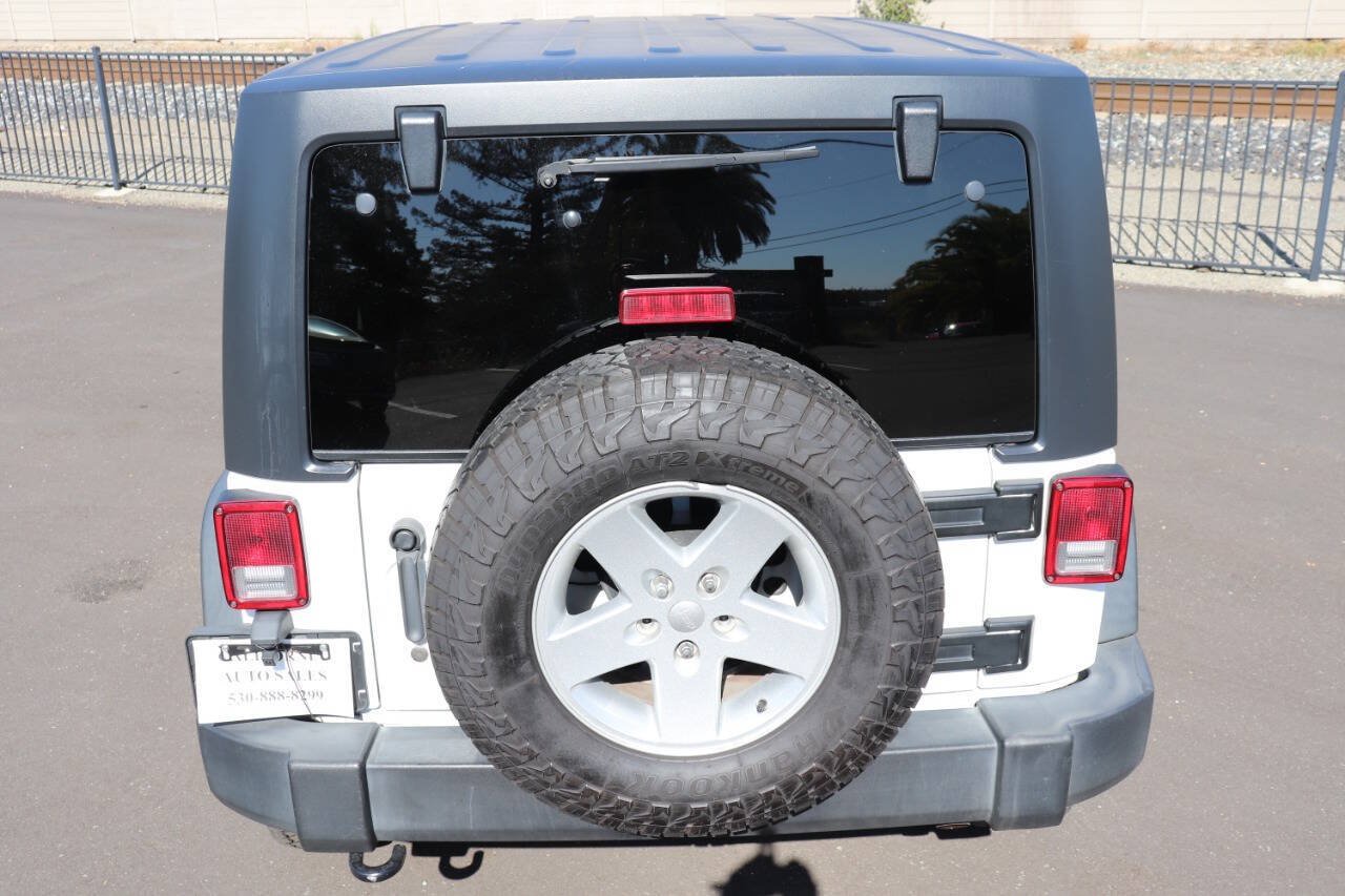 Used 2018 Jeep Wrangler Unlimited Sport S AWD/4WD image 8