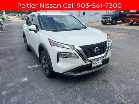 Certified 2021 Nissan Rogue SV FWD image 1