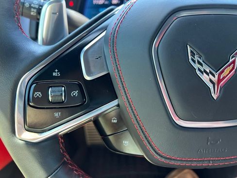 Used 2022 Chevrolet Corvette Stingray Premium Conv w/ Z51 Performance Package RWD image 46