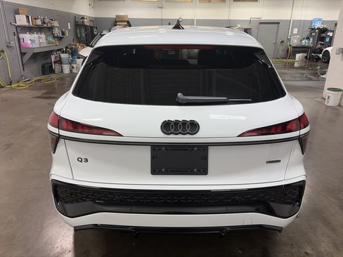 New 2026 Audi Q3 quattro 2.0T AWD/4WD image 4