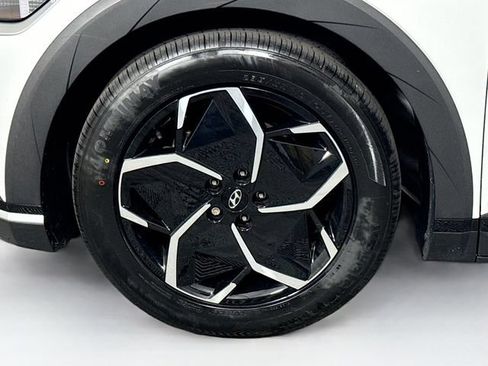 Certified 2024 Hyundai Ioniq 5 SEL RWD image 30