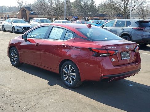 Certified 2021 Nissan Versa SV w/ Trunk Package image 4