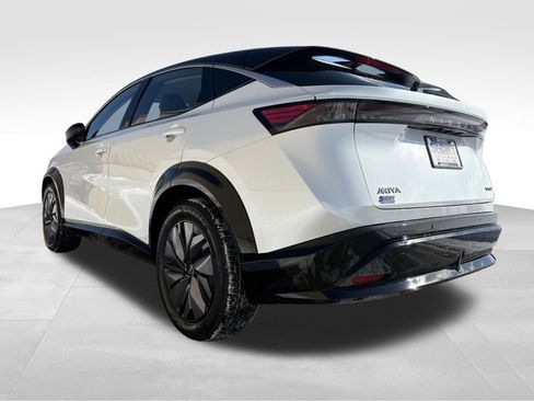 Used 2023 Nissan Ariya FWD image 10